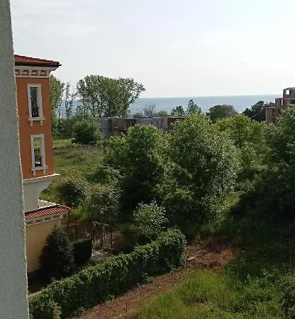 Lily Beach - Sunrise Over The Sea - Apartment Sozopol