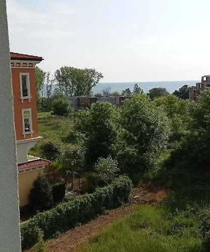 Lily - Sun Over The Forest - Apartment Sozopol